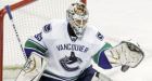 Canucks re-sign goalie Schneider